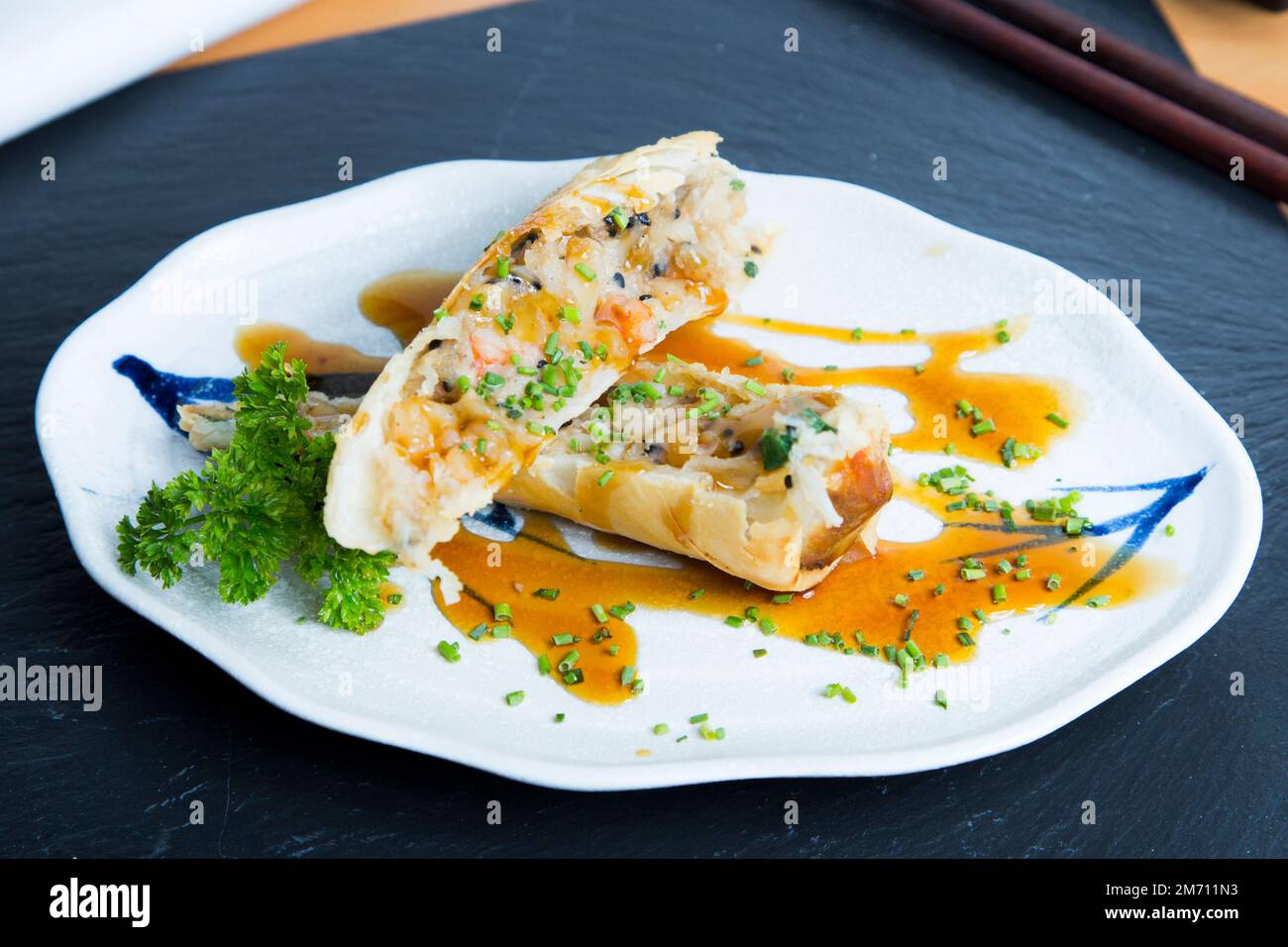 Sushi EBI. Riz à sushis combiné à des crevettes de qualité supérieure. Banque D'Images