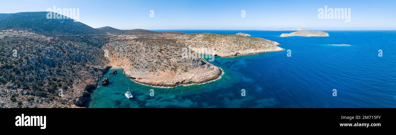 Vue aérienne, île d'Amorgos, île des Cyclades, mer Egée, Grèce Banque D'Images