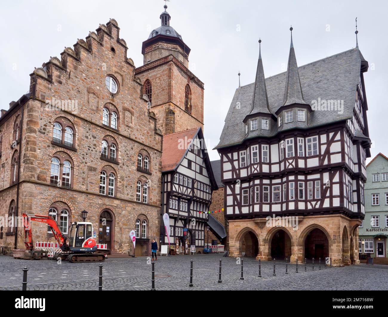 Hôtel de ville à colombages et maison à vin, Alsfeld, Hesse, Allemagne Banque D'Images