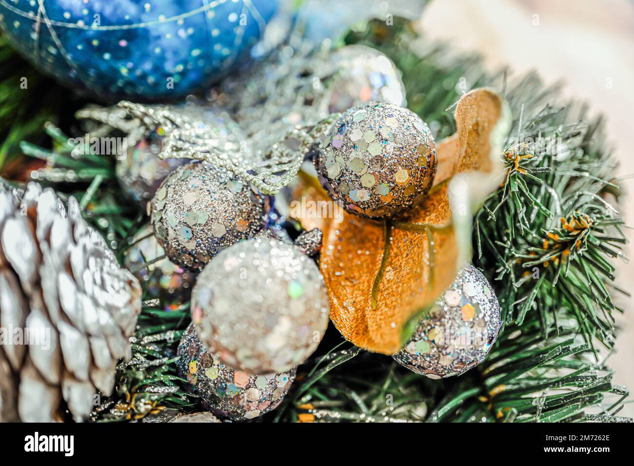 Décorations d'arbres de Noël à la maison - Macro concept Banque D'Images