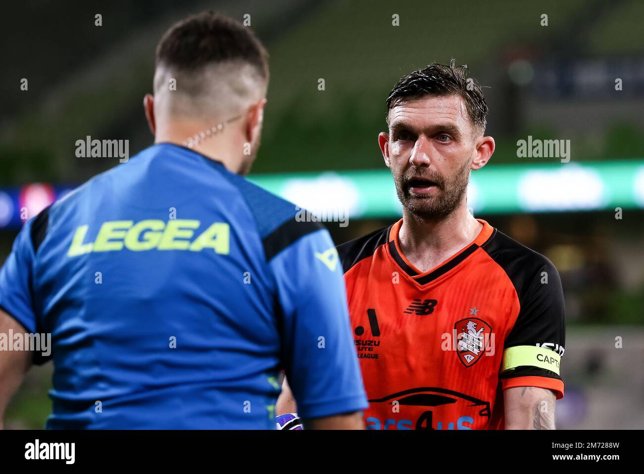 Melbourne, Australie, 6 janvier 2023. James O'Shea, de Brisbane, a roulé lors du match De football masculin a-League entre Melbourne Victory et Brisbane Roar à l'AAMI Park on 06 janvier 2023 à Melbourne, en Australie. Crédit : Dave Helison/Speed Media/Alamy Live News Banque D'Images