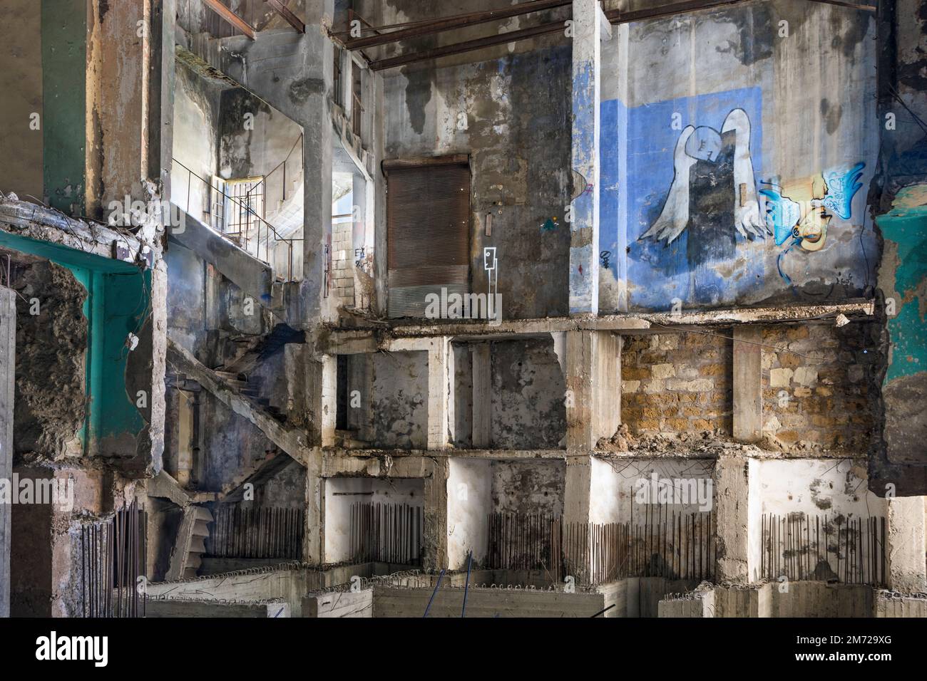 Intérieur du Grand Théâtre de Beyrouth ou "le Grand Théâtre des milles et une nuits", un bâtiment abandonné dans le quartier central de Beyrouth, Liban Banque D'Images