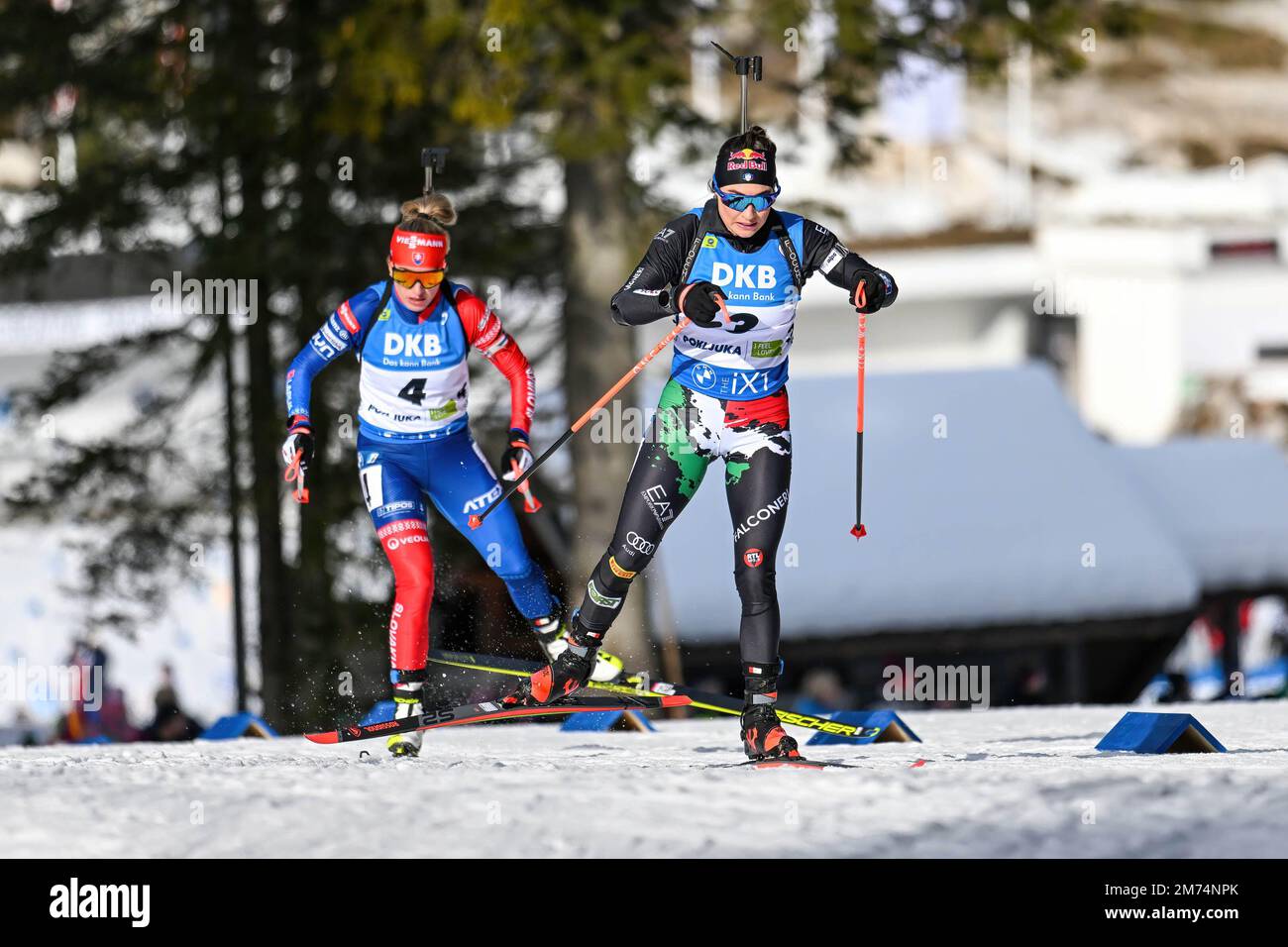 Dorothea Wierer d'Italie vu en action pendant la course de poursuite de 10 km de femmes à la coupe du monde de Biathlon IBU BMW à Pokljuka. Banque D'Images