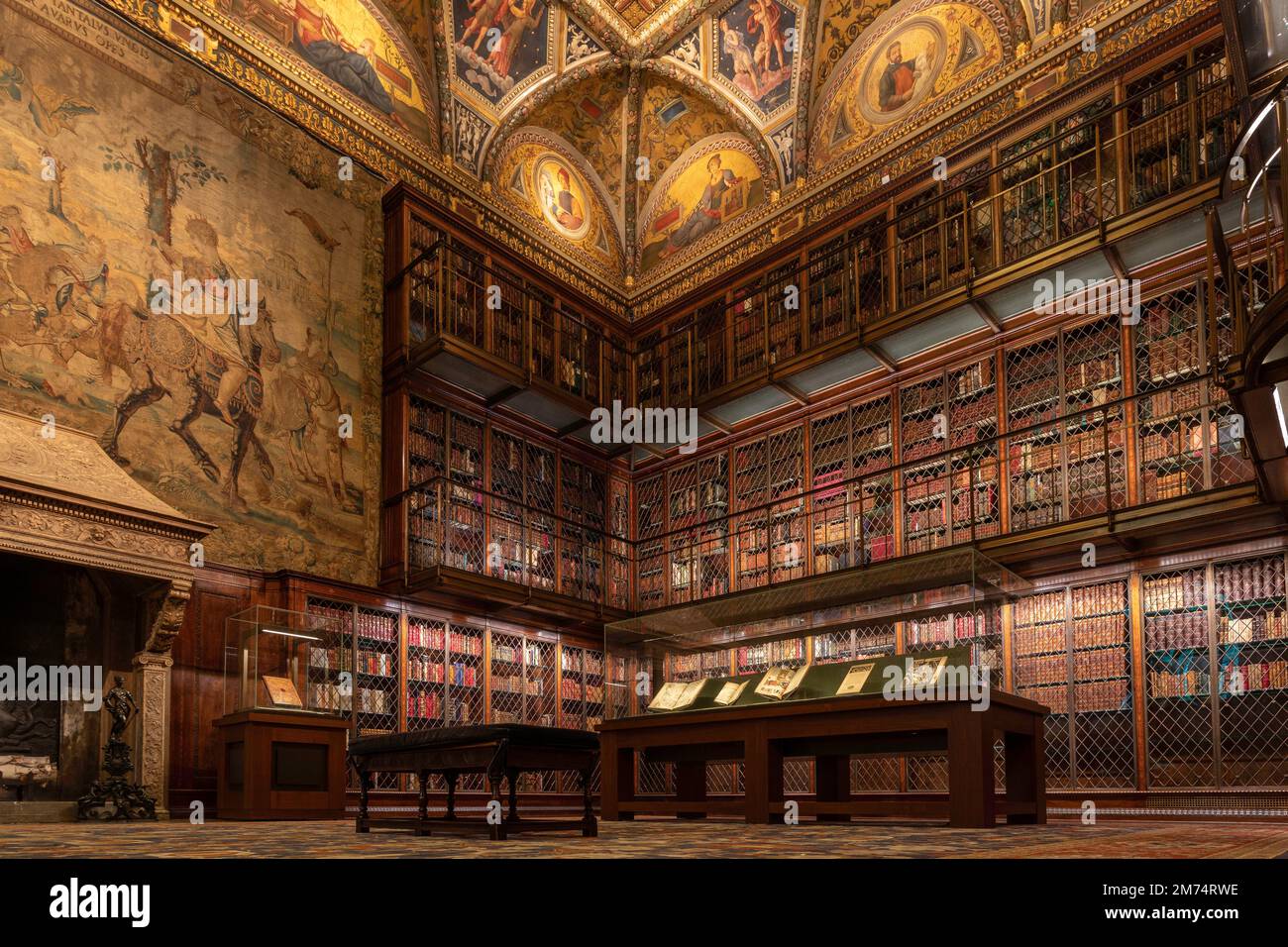 Photo prise à l'intérieur de l'étonnante salle principale de la bibliothèque JP Morgan à Manhattan Banque D'Images