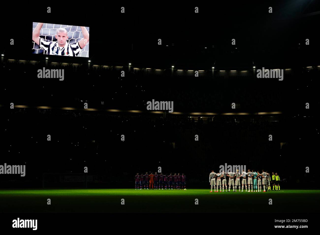 Turin, Italie. 07th janvier 2023. Turin. Minute de silence à la mémoire de Gianluca Vialli avant le Lega série Un match de Tim valable pour le championnat 2022/2023 Juventus vs Udinese au stade Allianz dans la photo: Crédit: Agence de photo indépendante / Alamy Live News Banque D'Images