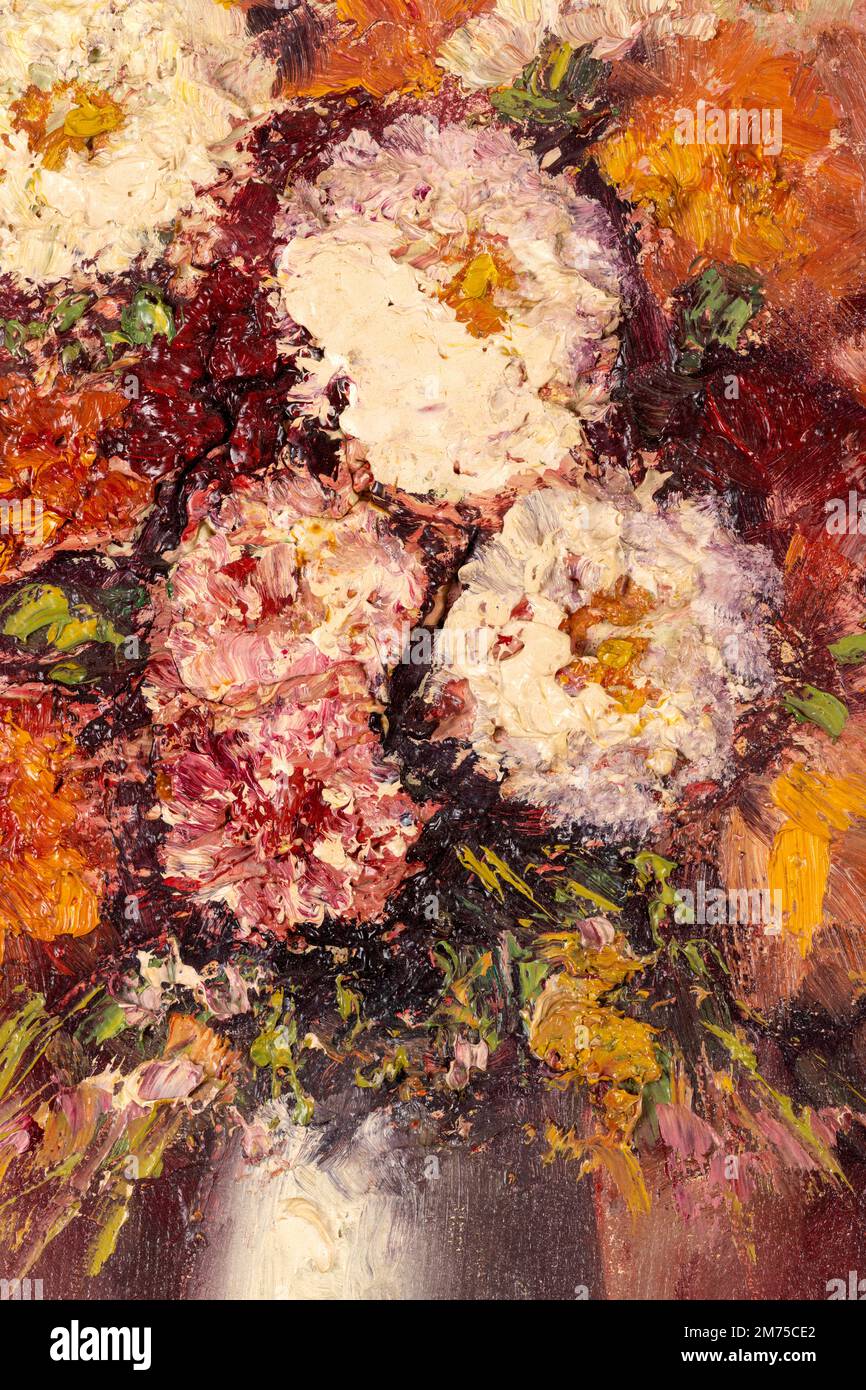 Macro de la vie impasto peinture à l'huile représentant des têtes de fleurs de dahlia multicolores dans un vase gris. Belle peinture florale vintage. Banque D'Images