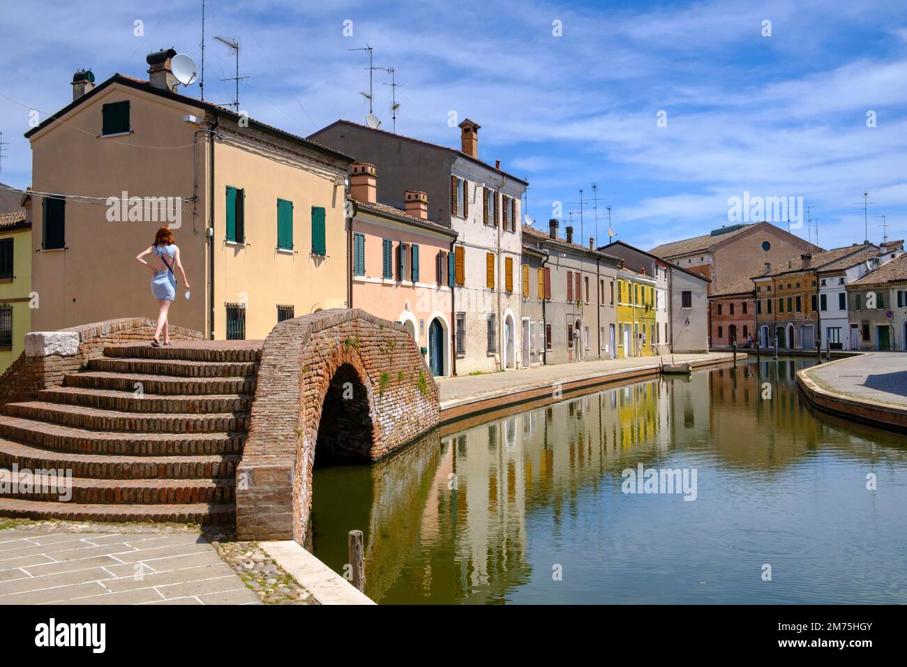 Sur le canal, Comacchio, Émilie-Romagne, province de Ferrare, Italie Banque D'Images