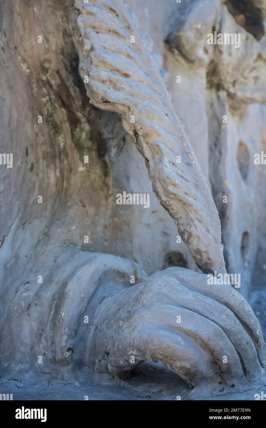 La Albuera, Espagne - 12th juin 2021 : le monument Hans Christian Andersen, représentant l'auteur écrivant le laid Duckling. Badajoz, Espagne. Banque D'Images La Albuera, Espagne - 12th juin 2021 : le monument Hans Christian Andersen, représentant l'auteur écrivant le laid Duckling. Badajoz, Espagne. Banque D'Images