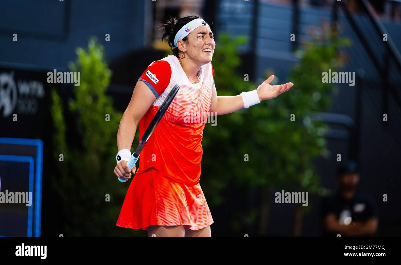 On Jabeur de Tunisie en action lors de la quart-finale du tournoi de tennis international d'Adélaïde 1, WTA 500 2023 sur 6 janvier 2023 à Adélaïde, Australie - photo: Rob Prange/DPPI/LiveMedia Banque D'Images