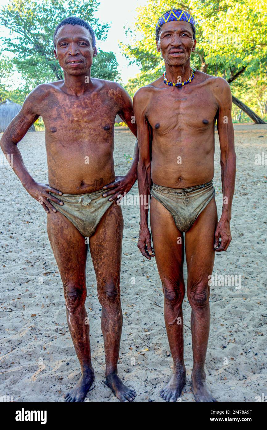 Visages du monde : les sans Bushmen du désert de Kalihari Banque D'Images