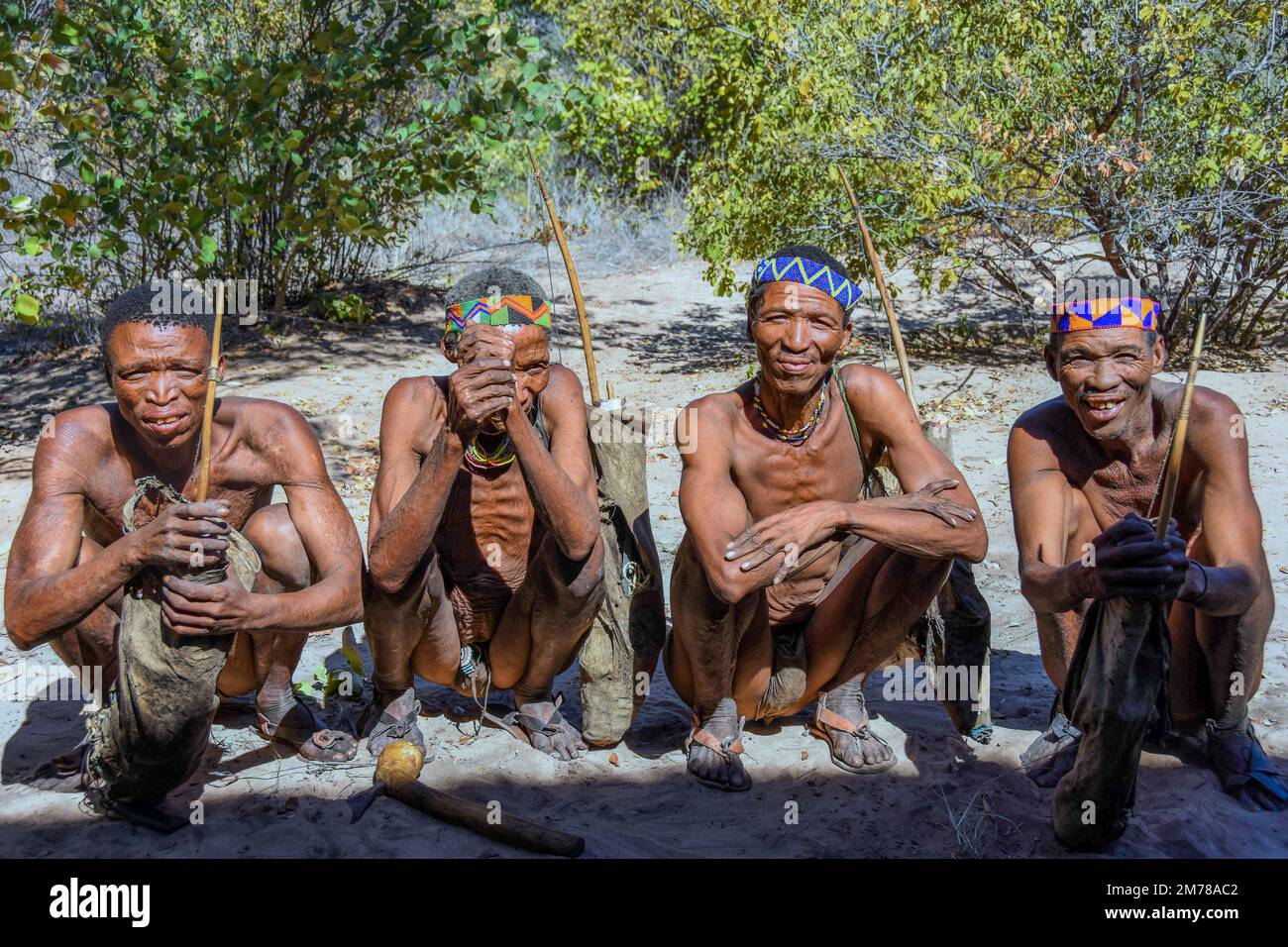 Visages du monde : les sans Bushmen du désert de Kalihari Banque D'Images