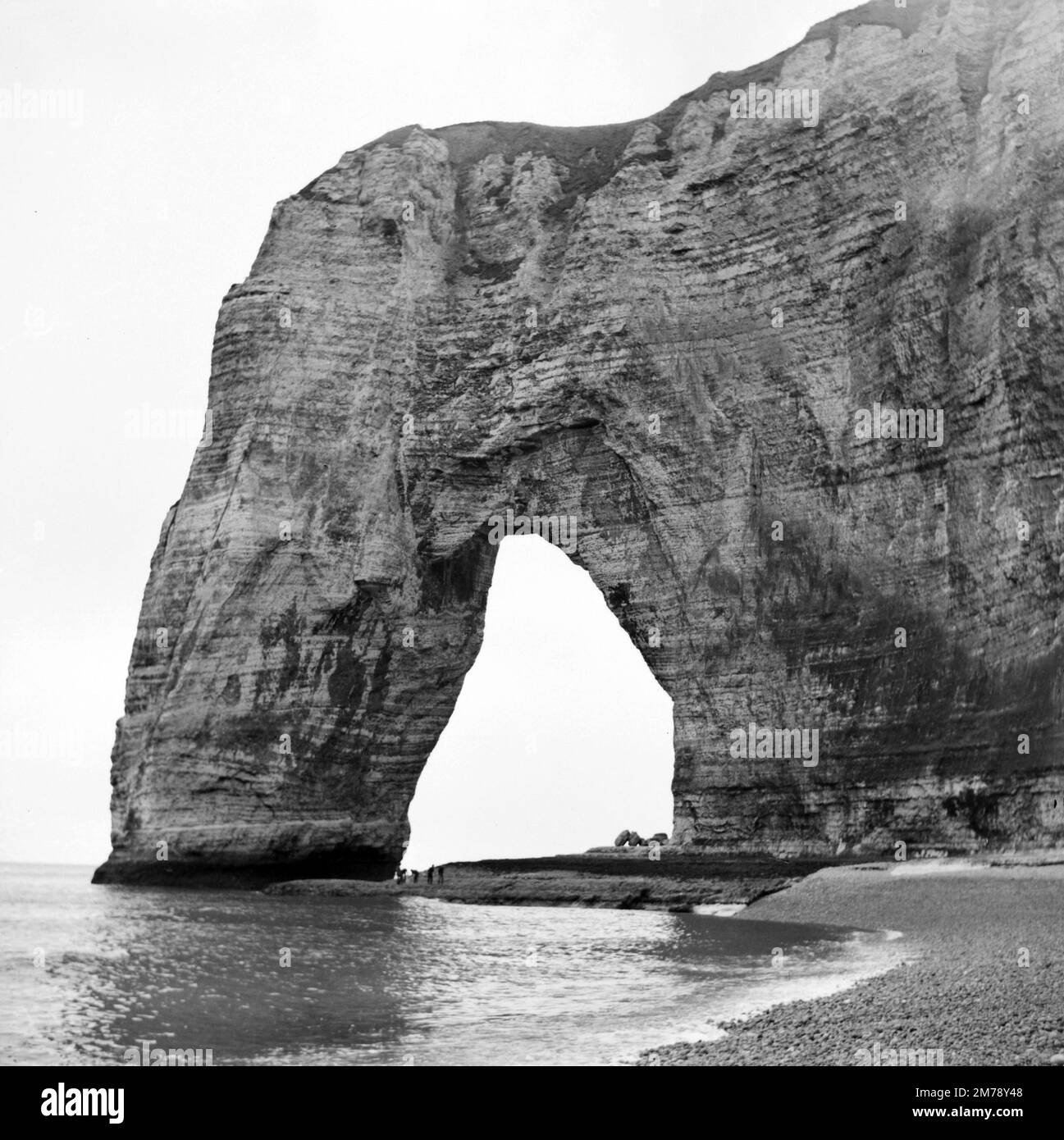 Tirage Argentique Vintage Normandie - Falaises Et Plage Vers 1900, Format 9x12 Cm