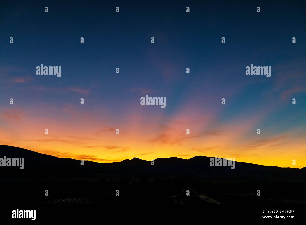 Montagnes de San Juan ; coucher de soleil ; réserve naturelle nationale de Monte Vista ; vallée de San Luis ; Colorado ; États-Unis Banque D'Images