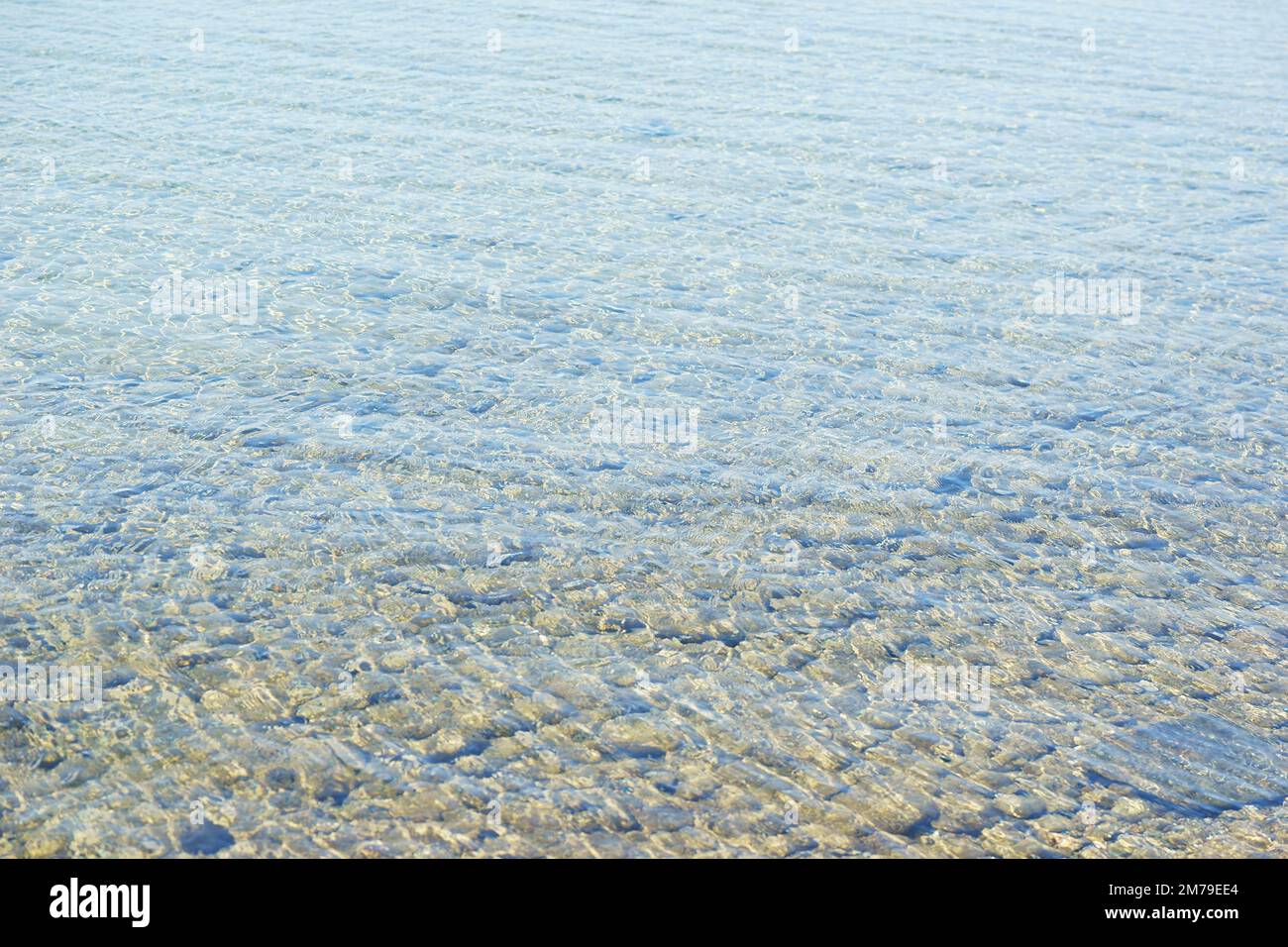 Plage de sable blanc et eau turquoise, Astypalea, Grèce Banque D'Images