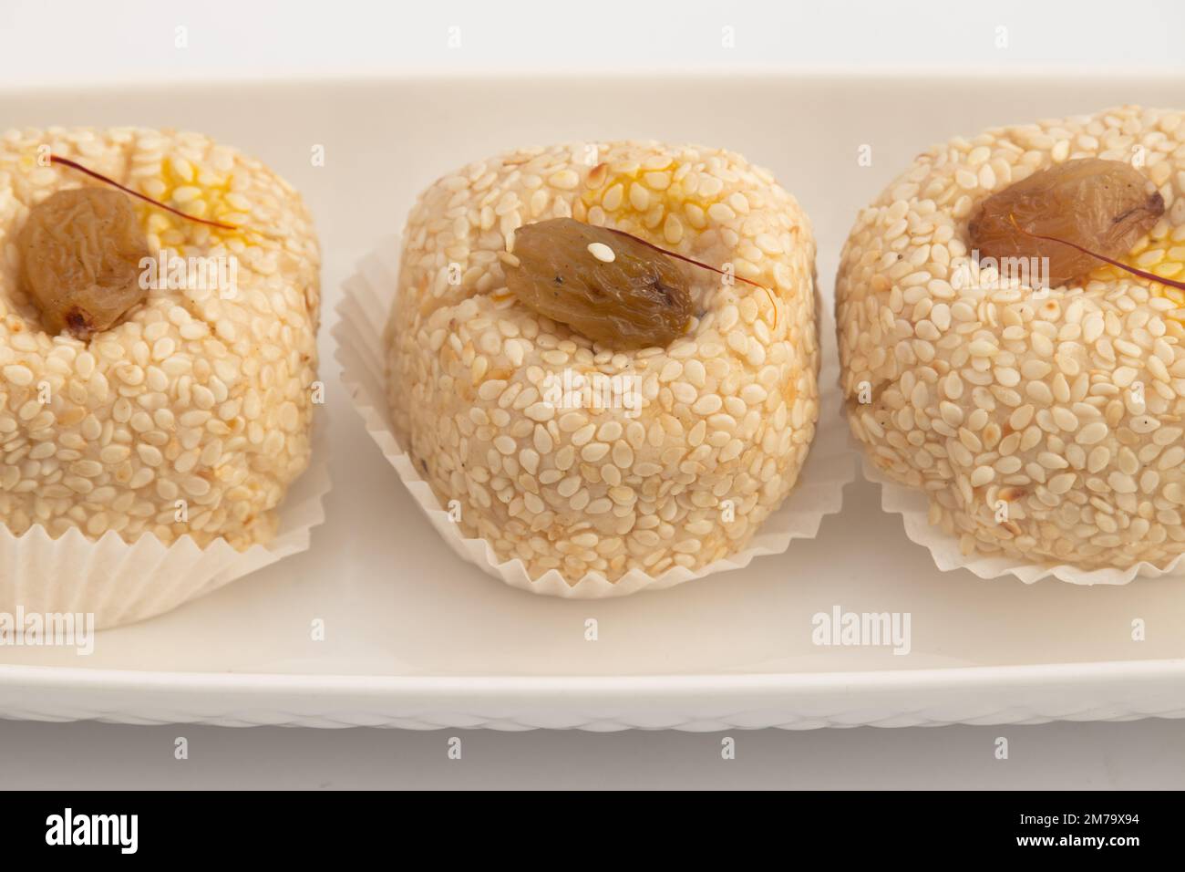 Saison d'hiver spécial Punjabi traditionnel Mithai jusqu'à Bhugga ou Til Bugga est fait de graines de sésame grillées à sec avec Mava, Khoya, Jaggery, Mawa, gord, Des Banque D'Images