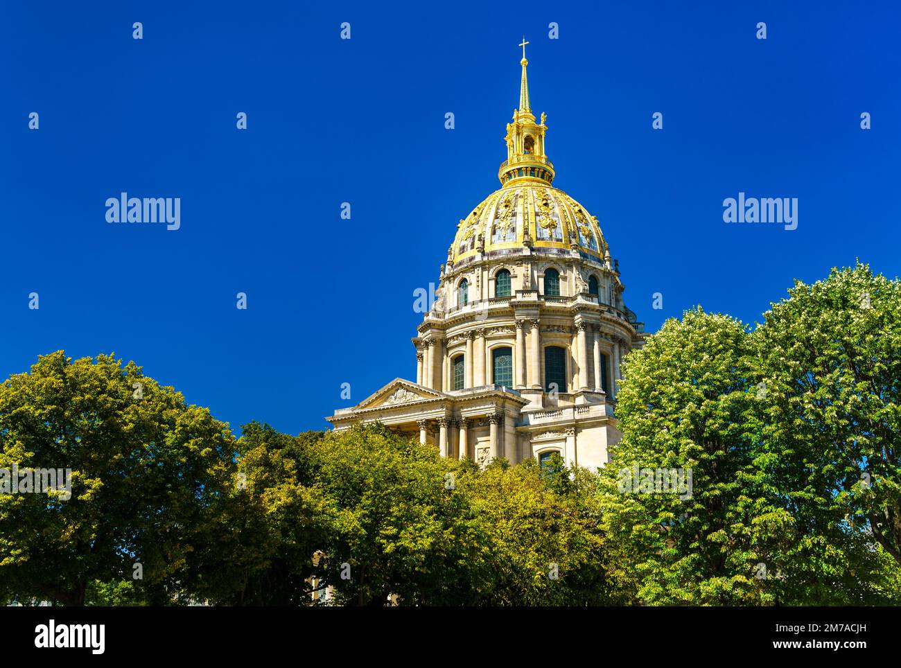 L'église Dome des Invalides à Paris, France. Le lieu de sépulture de Napoléon Bonaparte et d'autres personnages français remarquables. Banque D'Images