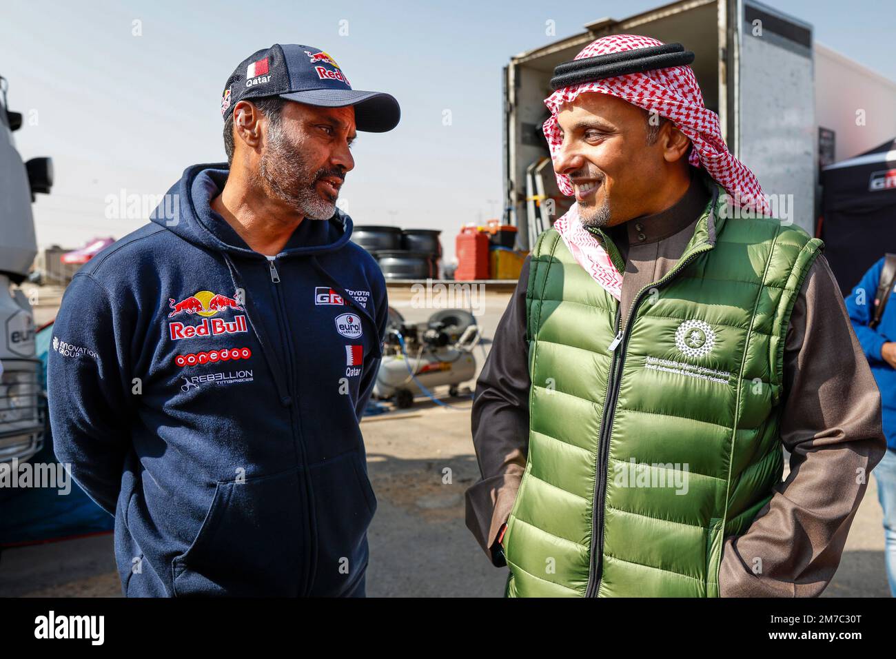 AL-ATTIYAH Nasser (qat), Toyota Gazoo Racing, Toyota Hilux, Auto, FIA W2RC,  SAR le Prince Khalid bin Sultan Al-Abdullah Al-Faisal, Président de la  Fédération saoudienne de l'automobile et de la moto et de
