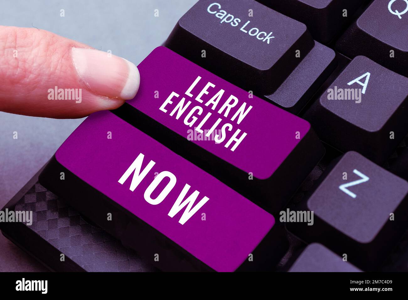 Affichage conceptuel apprendre l'anglais maintenant. Mot écrit sur gain