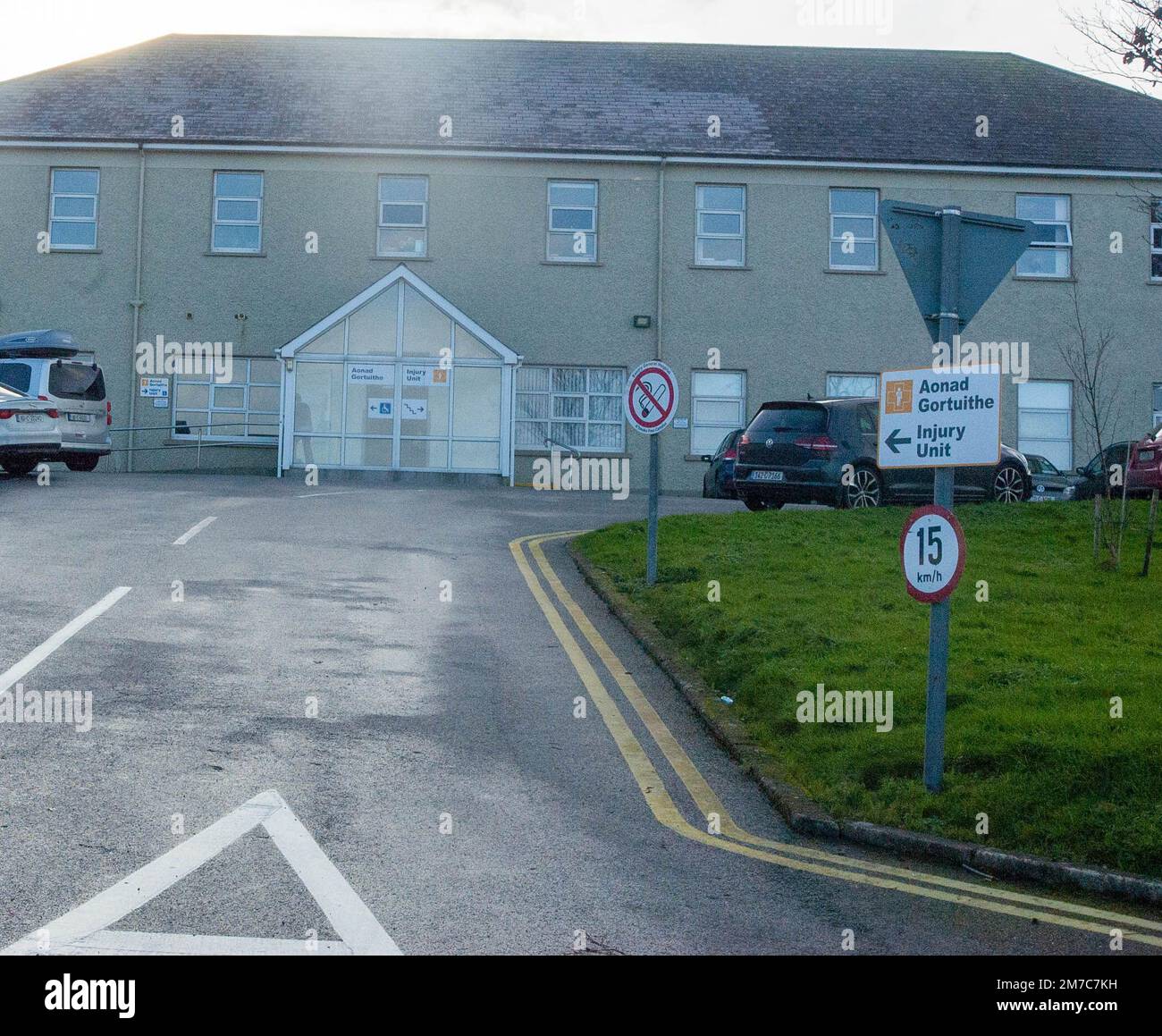Bantry West Cork Ireland, lundi 9 janvier 2023 ; l'unité locale des blessures (LIU) de l'hôpital général de Bantry a été fermée ce matin en raison d'une pénurie de personnel. La décision a été prise vendredi soir, à la suite de tentatives de la direction de l'hôpital pour obtenir une couverture de Locum. La direction de l'hôpital a déclaré que tous les efforts ont été faits pour obtenir le personnel et éviter de fermer l'unité qui a été ouverte en août dernier par alors Taoiseach Micheál Martin. Il est conseillé aux patients de consulter leur médecin généraliste si un traitement est nécessaire ou de composer le 112/999 en cas d'urgence pour une ambulance. Credit ; ED/Alay Live News Banque D'Images