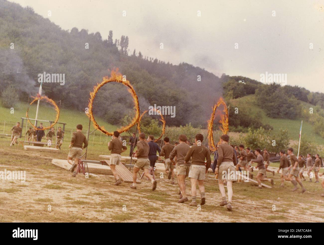 Formation militaire des chasseurs de troupes de l'unité militaire des Alpes, Italie 1950s Banque D'Images