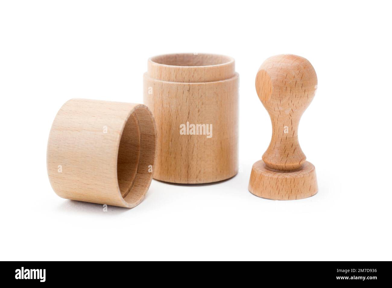 Timbre en bois avec la boîte isolée sur le fond blanc Banque D'Images