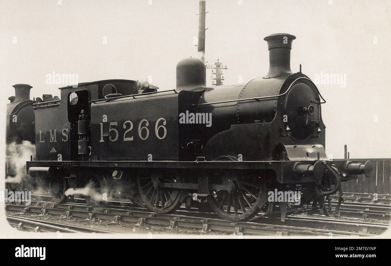 No.15266 est un exemple de la locomotive Caledonian Railway 439 classe 0-4-4T qui a été construite en 1925 par le LMS Banque D'Images