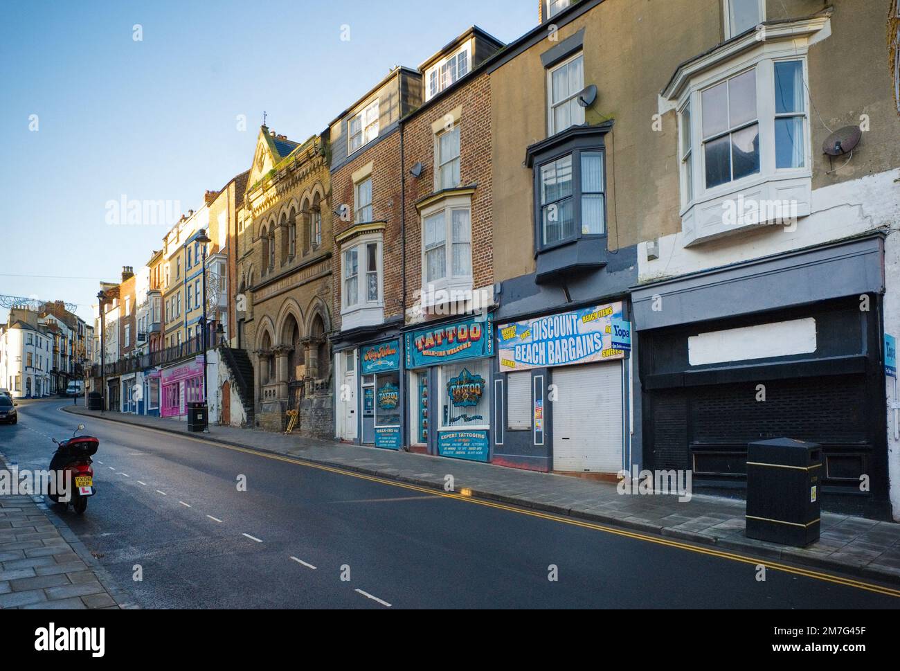 Vue sur Eastborough et Palace Hill dans la vieille ville, Scarborough Banque D'Images