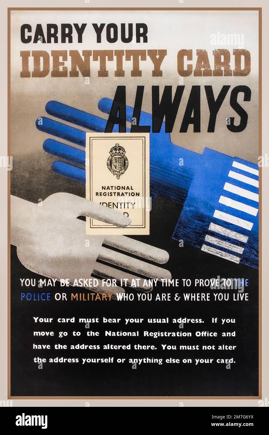 CARTE D'IDENTITÉ WW2 British information Propaganda Poster 1940s 'Carry Your Identity Card ALWAYS' World War II National Registration Identity Banque D'Images