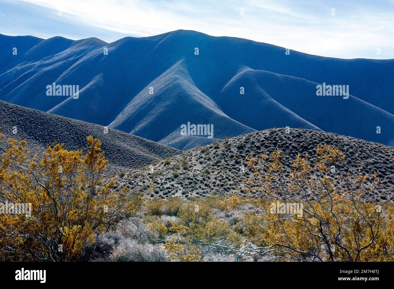Paysage désertique avec des collines dans la vallée de la mort, Californie, États-Unis Banque D'Images