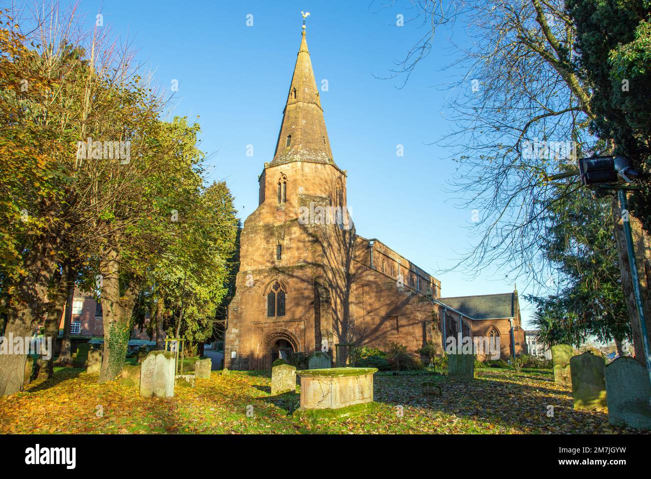 Église Saint-Nicolas dans la ville de Kenilworth, dans le Warwickshire Banque D'Images