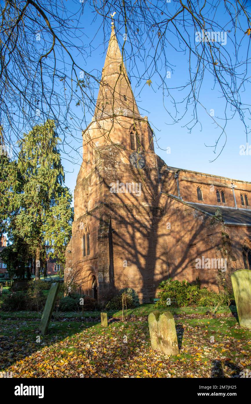 Église Saint-Nicolas dans la ville de Kenilworth, dans le Warwickshire Banque D'Images