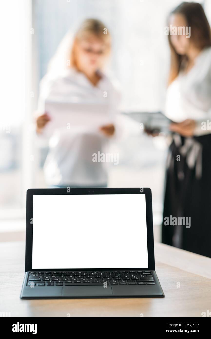 bureau routine ordinateur mockup les travailleurs Banque D'Images