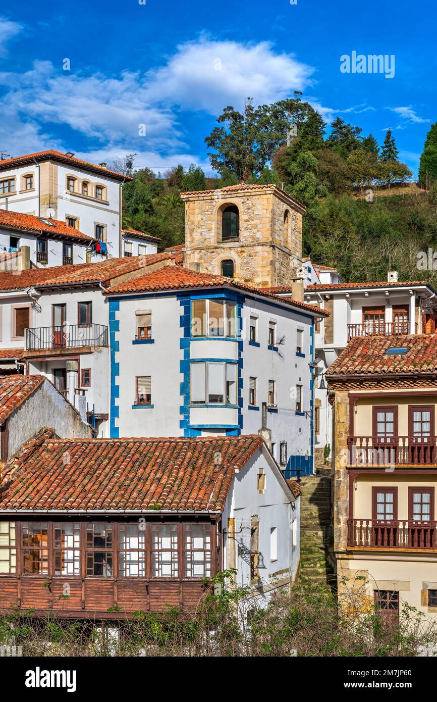 Lastres, Asturias, Espagne Banque D'Images