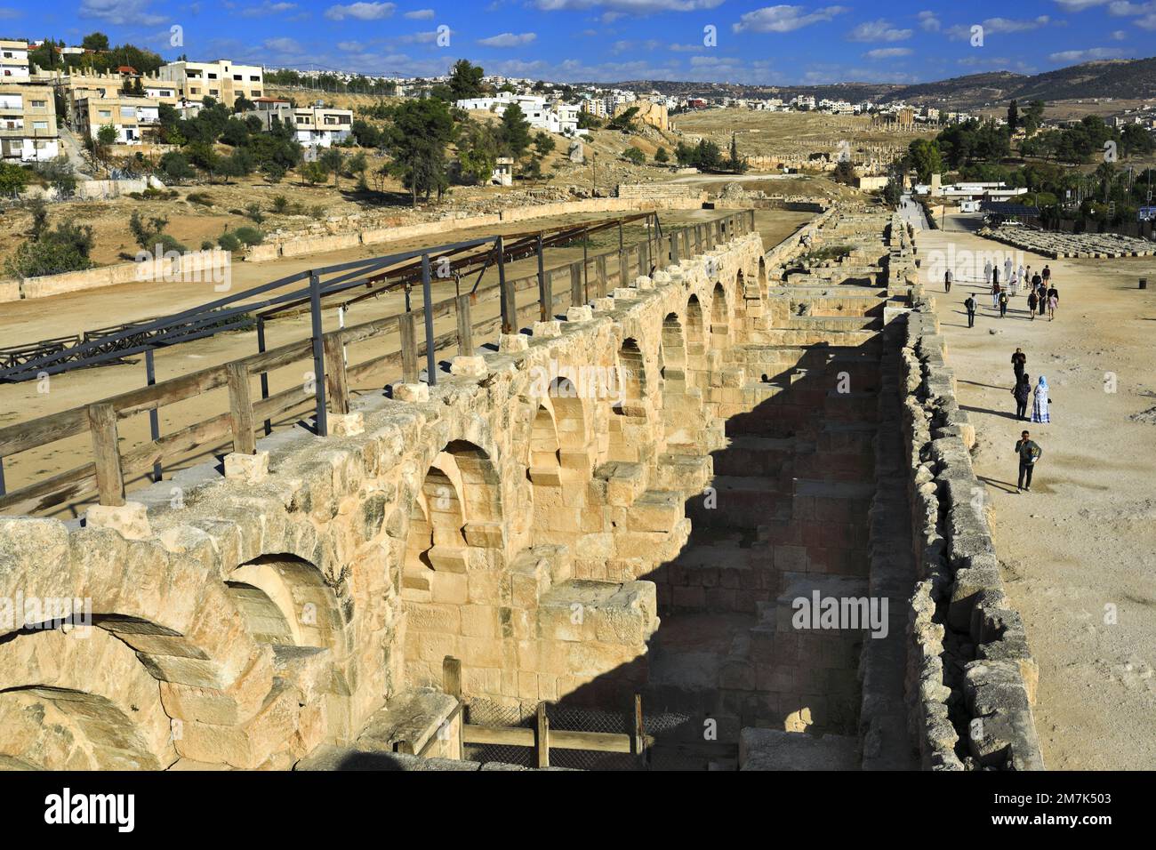 Vue sur le circuit de course hippique de Jerash, Jordanie, Moyen-Orient Banque D'Images