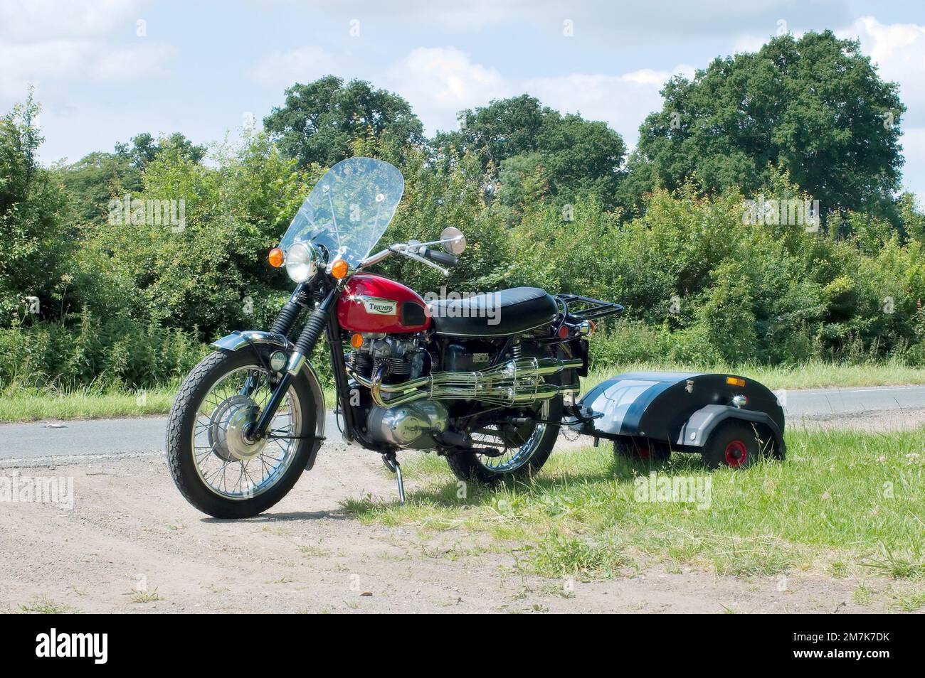 Triumph 1971 Trophée T100C 500cc avec bande-annonce personnalisée. Banque D'Images