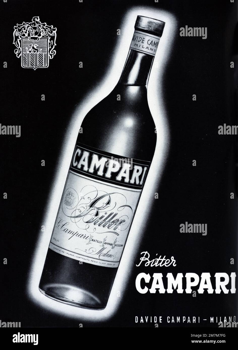 Vintage ou Old annonce, Publicité, Publicité ou Illustration pour bouteille de Campari amer 1956 Banque D'Images