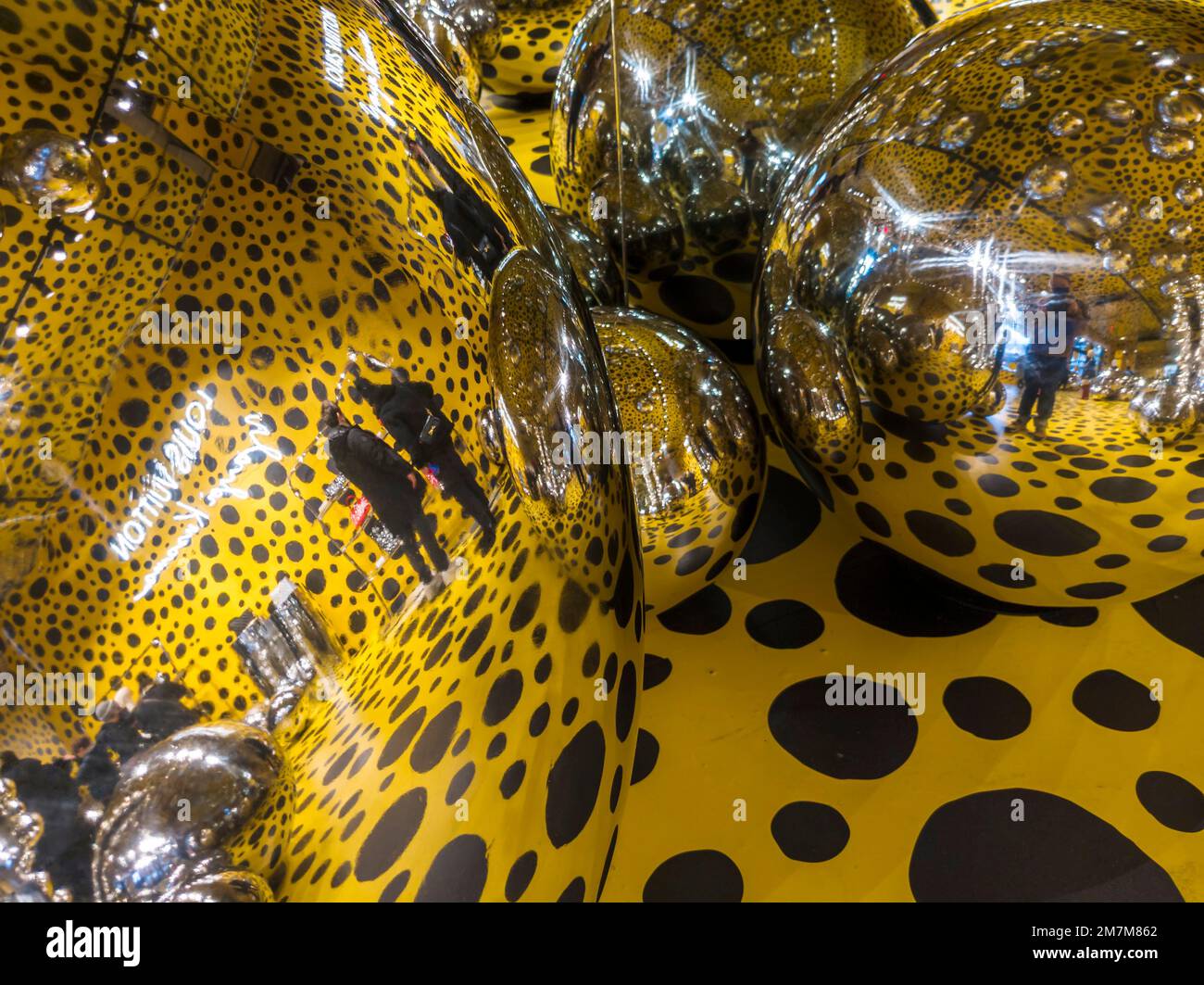 art by Yayoi Kusama, in the windows of the Louis Vuitton store, Hotel  Vancouver, Vancouver, BC, Canada Stock Photo - Alamy