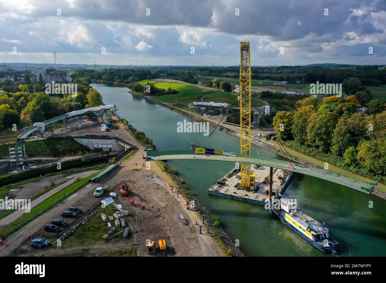 Canal Rhin-HERE, nouvelle construction de pont, saut sur l'Emscher, EMSCHERLAND, Emscher renaturalisé, reconstruction de l'Emscher, Recklinghausen, Castrop Banque D'Images