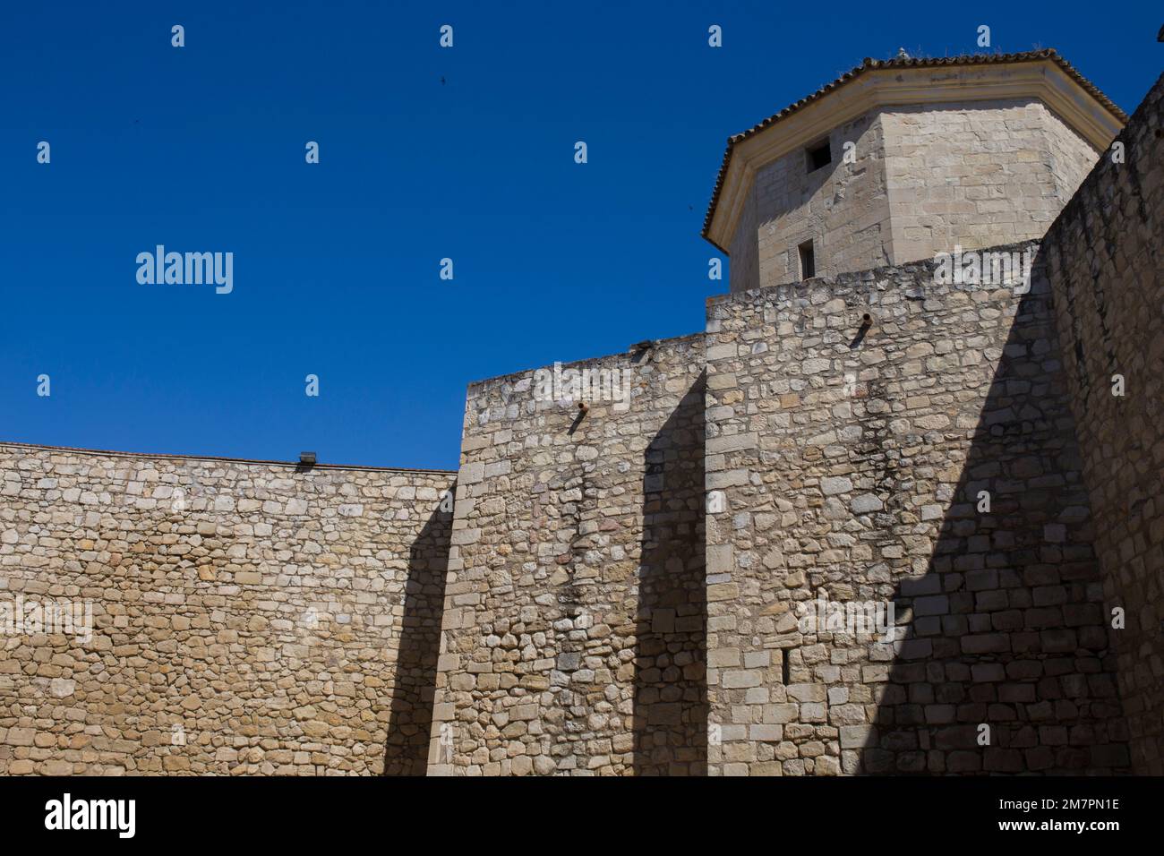 Château moral de Lucena, qui abrite maintenant le Musée Archéologique-ethnologique de Lucena, Sierras Subbeticas, Cordoue, Espagne Banque D'Images Château moral de Lucena, qui abrite maintenant le Musée Archéologique-ethnologique de Lucena, Sierras Subbeticas, Cordoue, Espagne Banque D'Images