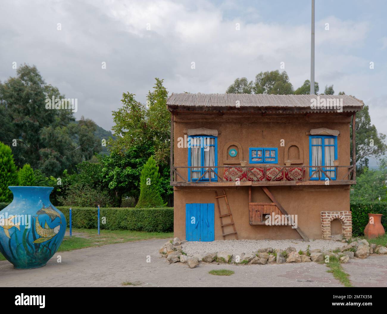 Vue de face de l'ancien Hôtel Ramsar de la province de Mazandaran, Iran Banque D'Images