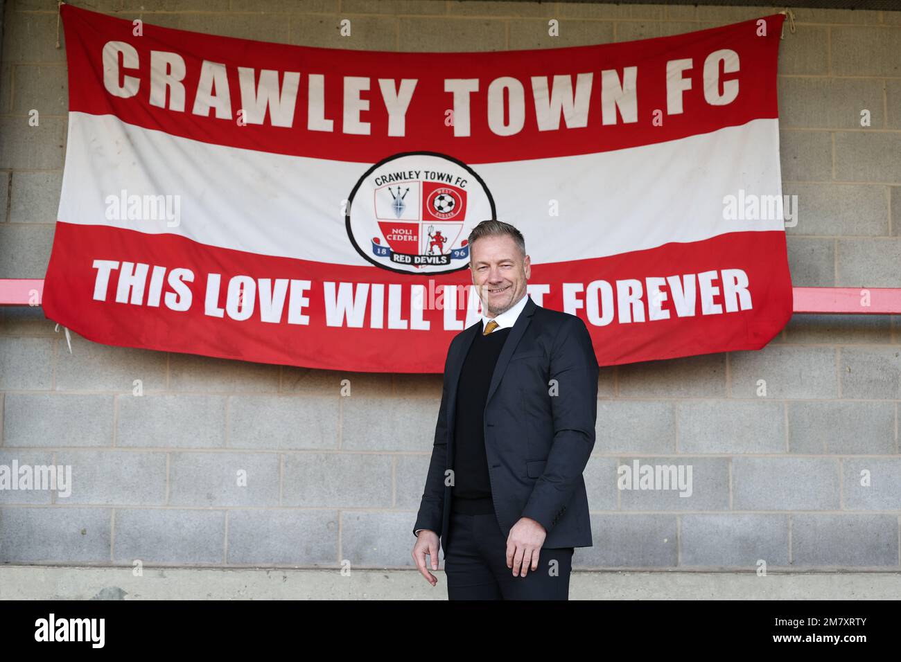 Crawley, Royaume-Uni. 11th janvier 2023. Le club de football de Crawley Town annonce aujourd'hui la signature du nouveau directeur Scott Lindsey au stade Broadfield. Credit: James Boardman / Alamy Live News Banque D'Images