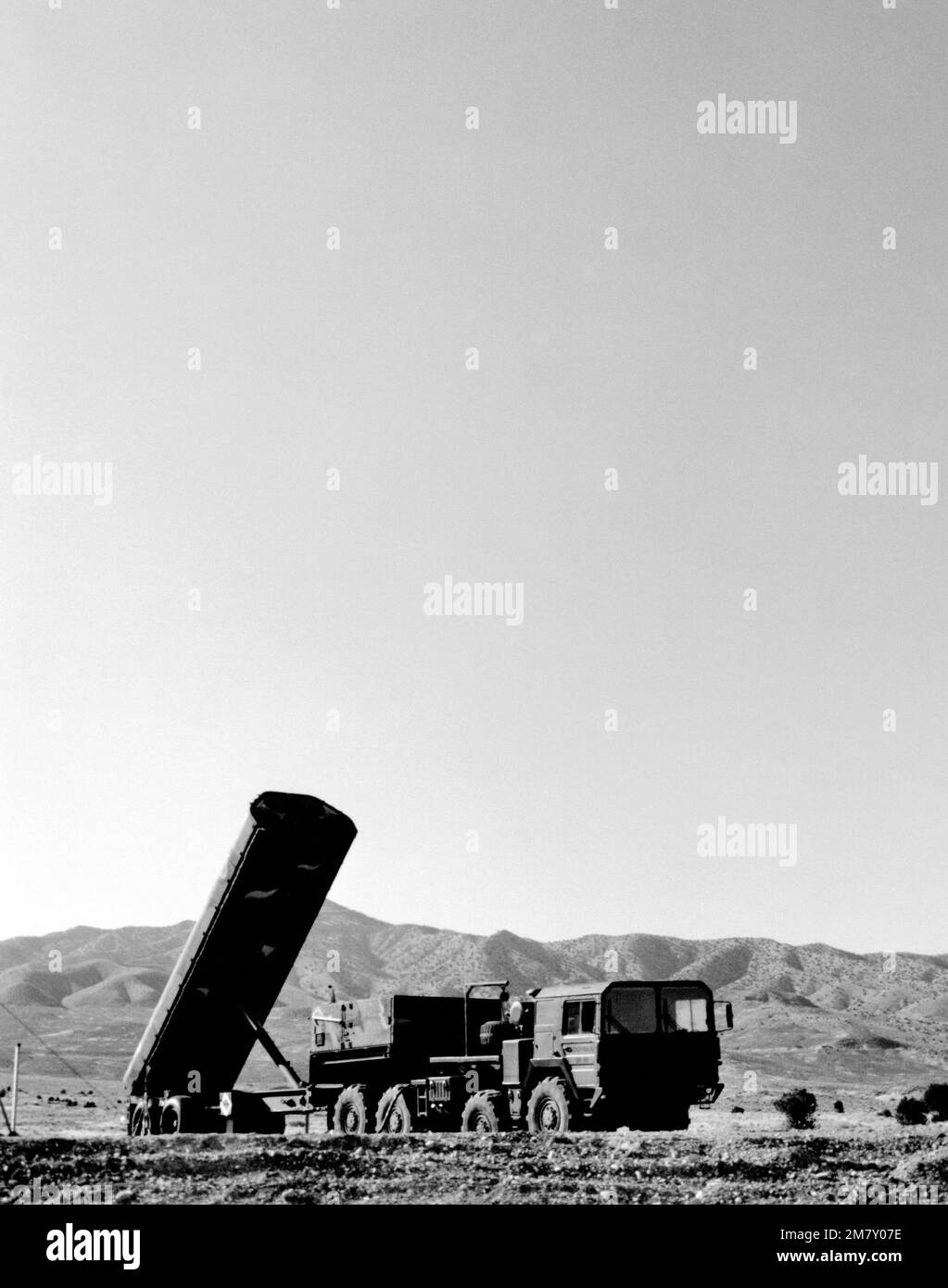 Un transporteur-Erector-Launcher (TEL) avant d'effectuer un essai de tir d'un missile de croisière lancé au sol. Base : Utah Test and Training Range État : Utah (UT) pays : États-Unis d'Amérique (USA) Banque D'Images