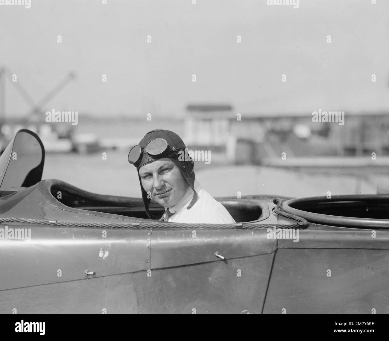 Photo vintage vers 1912 du pionnier de l'aviation et concepteur d'avions néerlandais Anton Herman Gerard 'Anthony' Fokker. Il a conçu l'inFAMOUS Fokker Eindecker, DR1 avions de combat Triplane et Fokker DVII pour l'aviation allemande pendant la première Guerre mondiale Banque D'Images