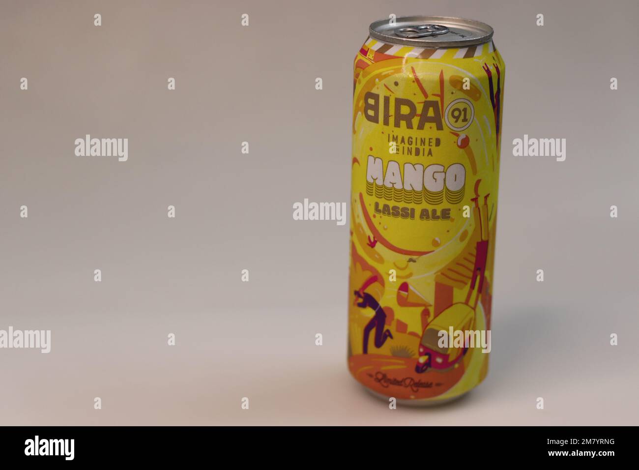Bombay, Inde, 10 janvier 2023 : l'une des saveurs à diffusion limitée lancée par Bira 91 avec le nom imaginé en Inde. Le nom de la saveur est Ma Banque D'Images