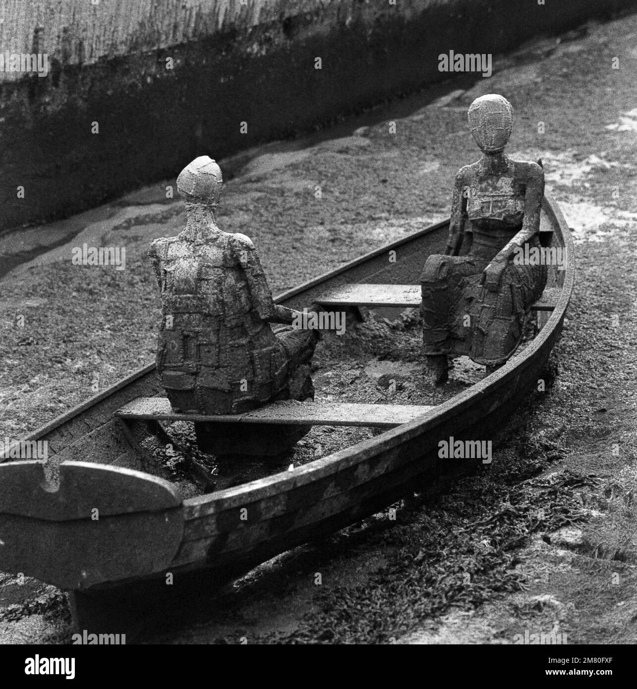 Woodbridge Boat Yard, Suffolk. 'Les Sœurs' par Andrew Baldwin, célèbre Molly et Ethel Everson, a couru la cour avec leurs frères Cyril et Bert. Banque D'Images