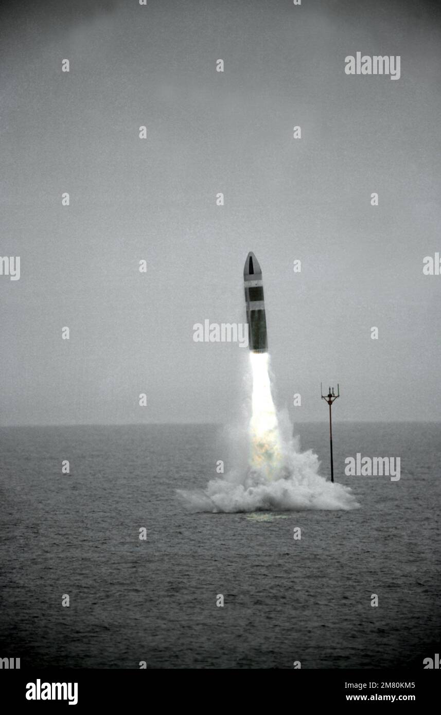 Un missile balistique UGM-73A C-3 de la flotte Poséidon est lancé à partir du sous-marin de missiles stratégiques à propulsion nucléaire USS JAMES K. POLK (SSBN 645). Base: Cape Canaveral État: Floride (FL) pays: Etats-Unis d'Amérique (USA) Banque D'Images