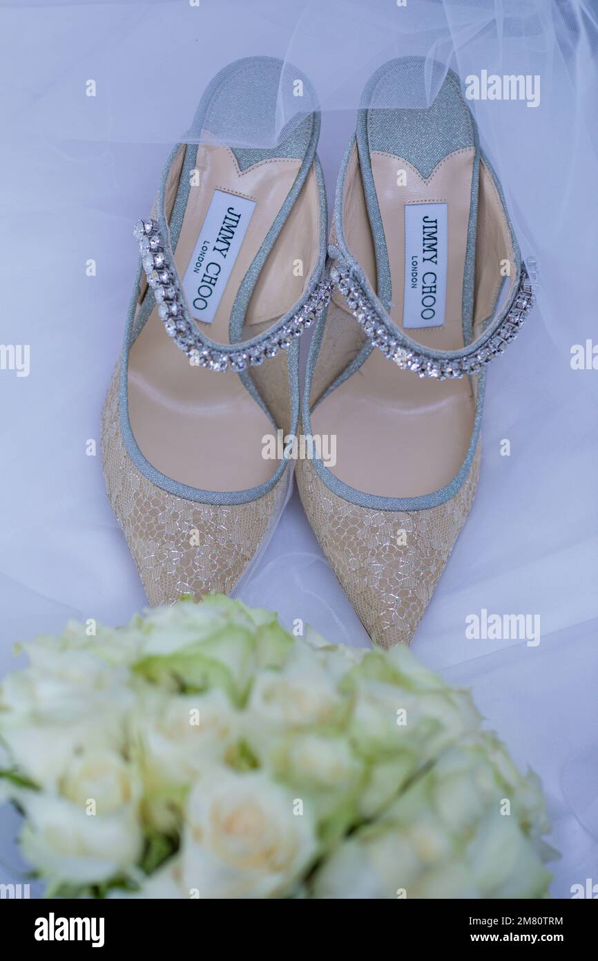 Kenyan images de mariage photos mise en place Rigs Accessoires Détails nourriture robe de mariée robes couple mariée anneaux chaussures à l'extérieur à l'intérieur sauvage bushepic Banque D'Images