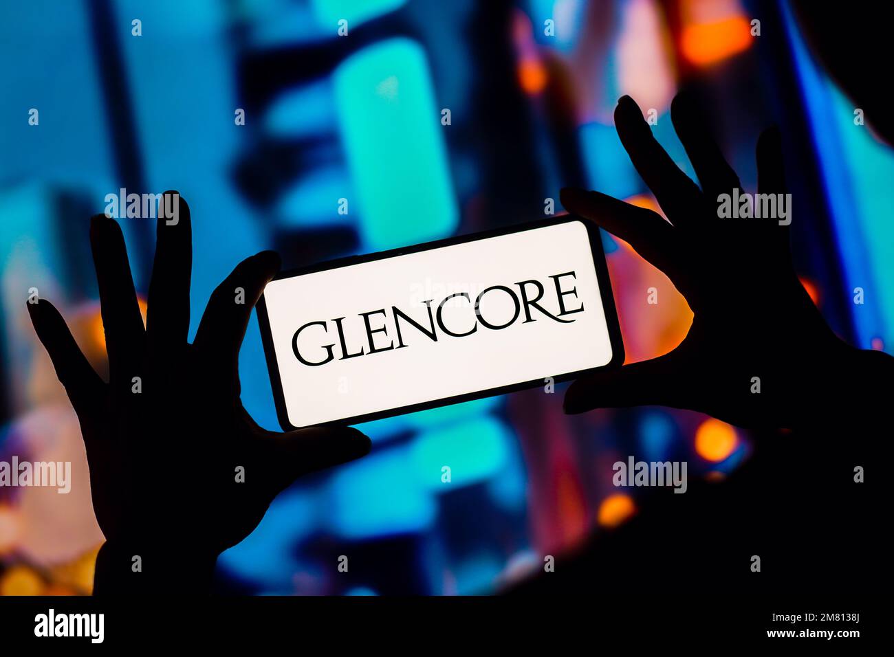 Brésil. 11th janvier 2023. Dans cette illustration, le logo Glencore Xstrata plc s'affiche sur l'écran d'un smartphone. (Credit image: © Rafael Henrique/SOPA Images via ZUMA Press Wire) USAGE ÉDITORIAL SEULEMENT! Non destiné À un usage commercial ! Banque D'Images