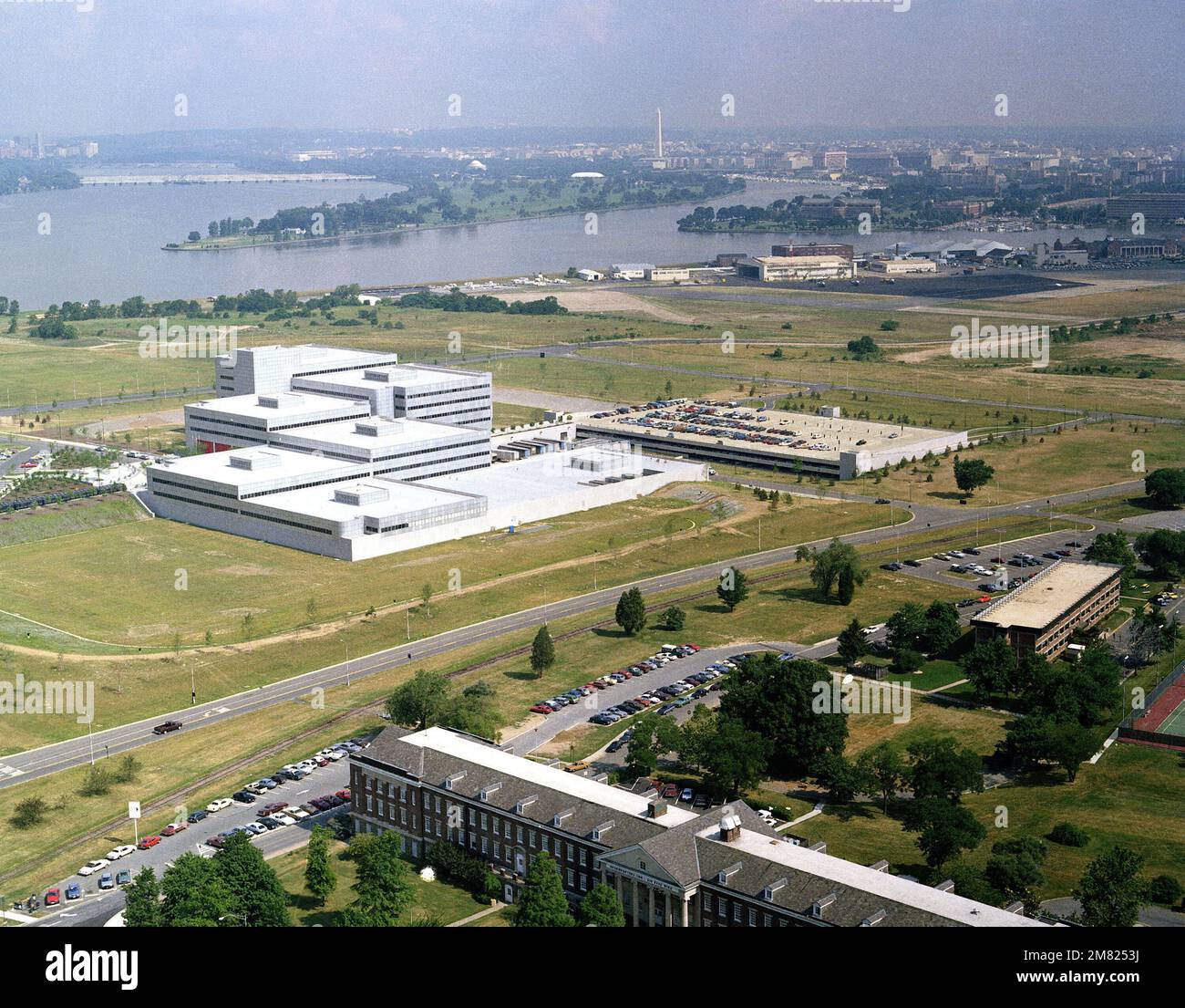 Une vue aérienne du quartier général de l'Agence du renseignement de la  Défense, situé à la base aérienne de Bolling. Base: Washington État:  District de Columbia (DC) pays: Etats-Unis d'Amérique (USA Photo