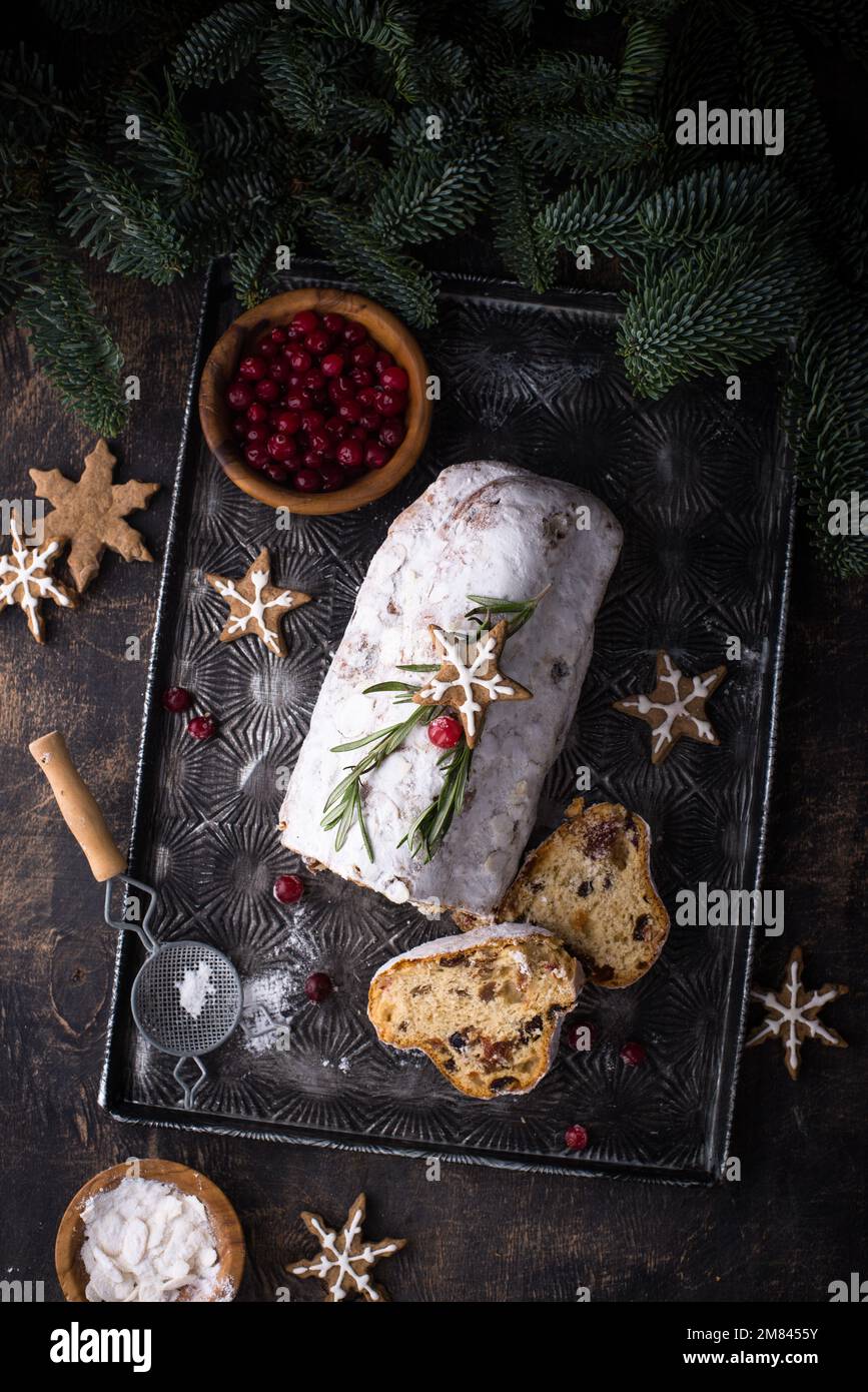 Stollen, gâteau de Noël traditionnel allemand festif Banque D'Images